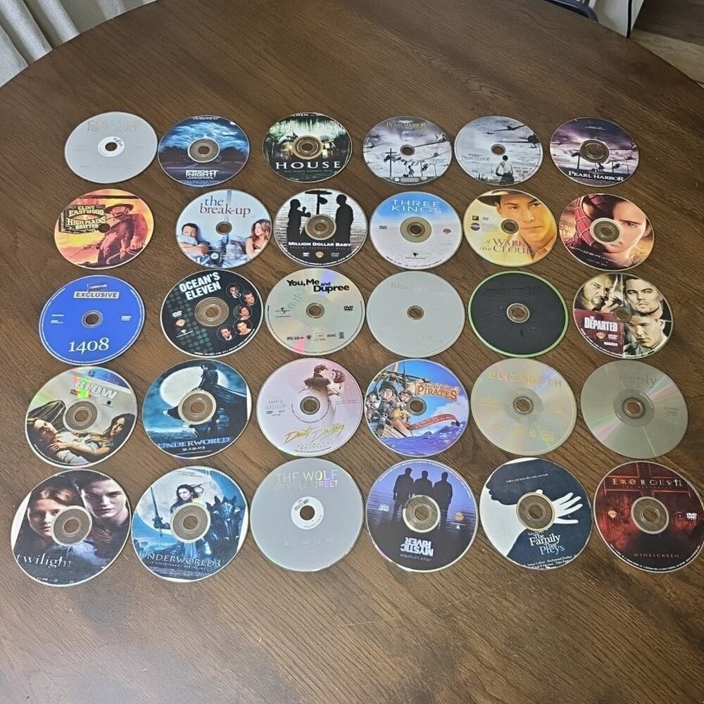 Dvd Movie lot,‎ Over 30 Disks Blow, Underworld, Pearl Harbor Exorcist, Spiderman
